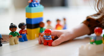 es-toys